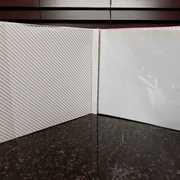 🆕️ Scrapbook 30 Pages - Picture 2 of 3